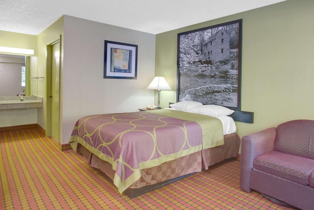 Super 8 by Wyndham Monticello AR