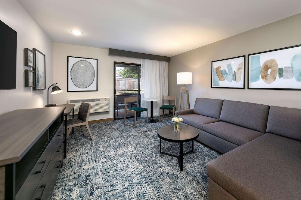 Seacliff Inn Aptos, Tapestry Collection by Hilton