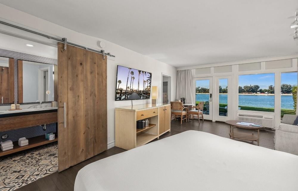 Paradise Point Resort & Spa