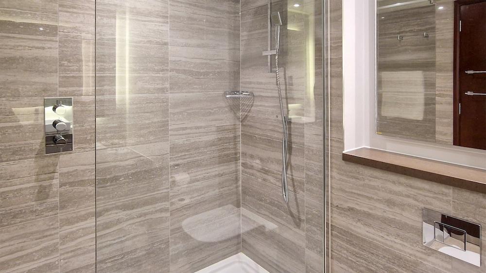 The Coppid Beech Hotel