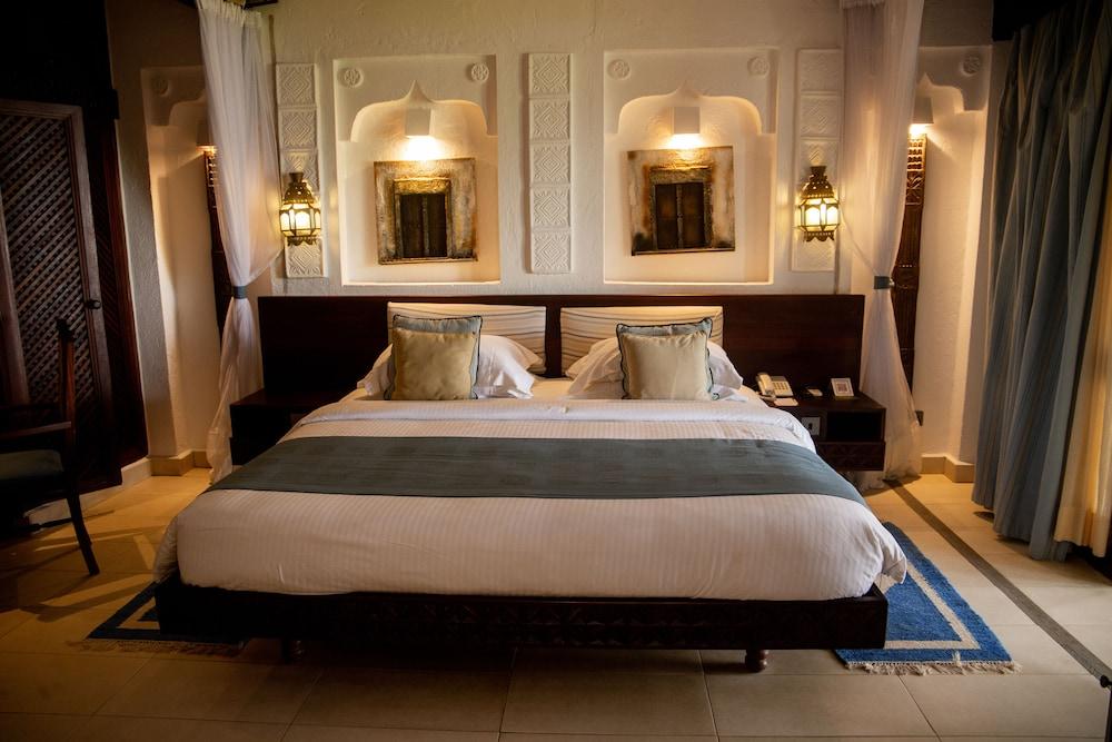 Serena Beach Resort and Spa