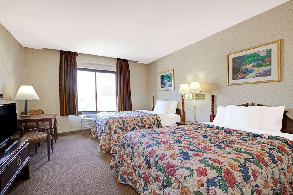 Days Inn by Wyndham Parsippany