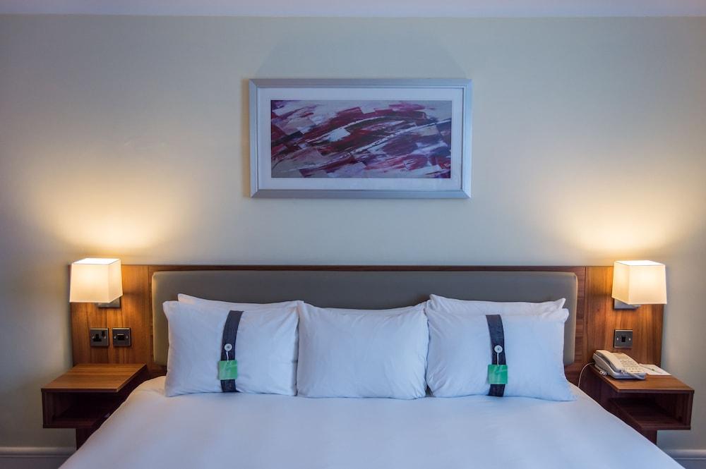 Holiday Inn Leeds Garforth by IHG