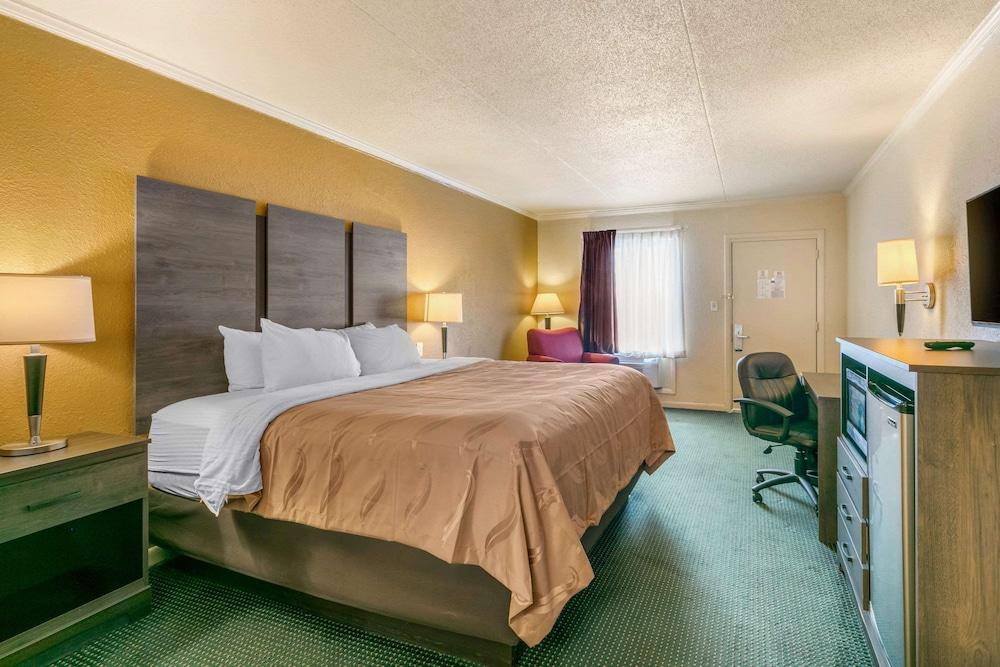 Quality Inn Manchester near Arnold AFB
