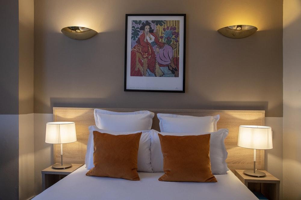 Le Cetai Cannes Beach Hotel