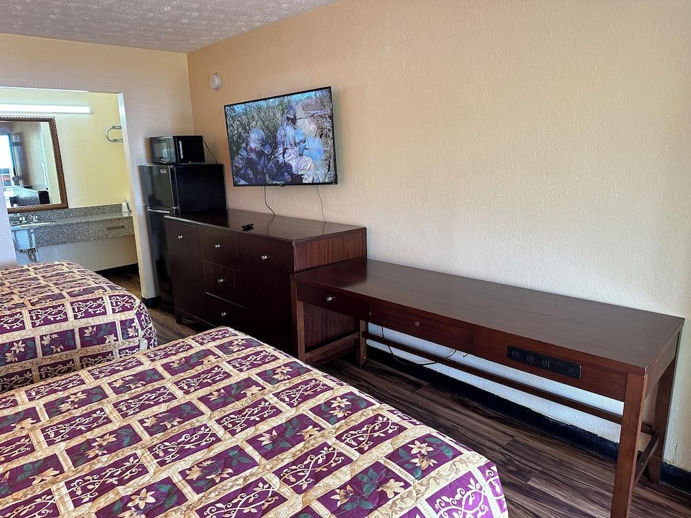 Country Hearth Inn & Suites Cartersville