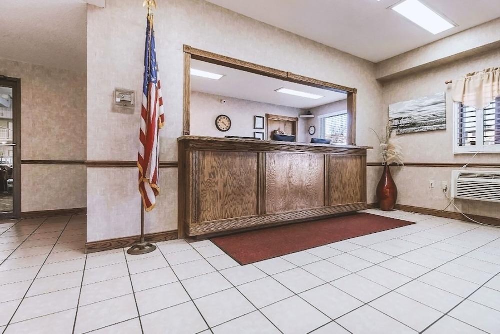 Coratel Inn & Suites By Jasper McCook