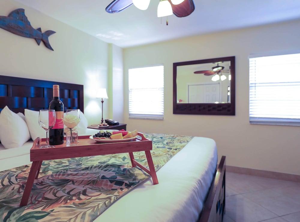 Ocean Pointe Suites at Key Largo