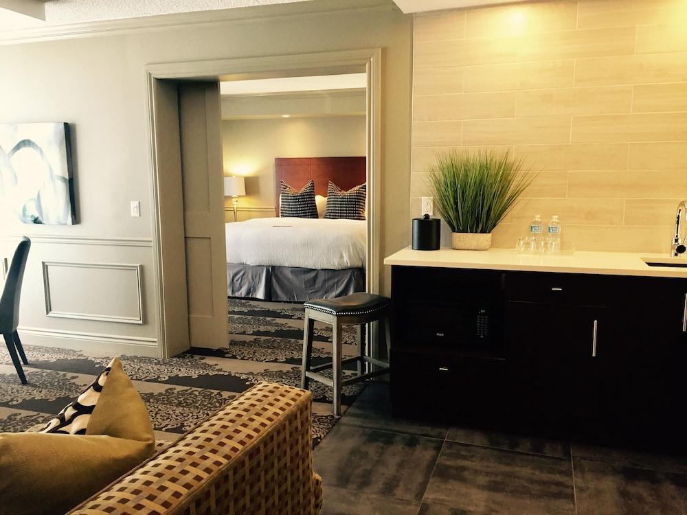 Ramada by Wyndham Cornwall