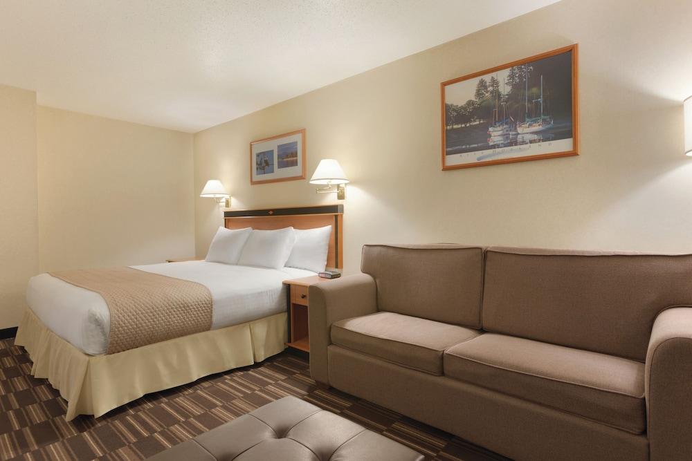 Days Inn by Wyndham Nanaimo