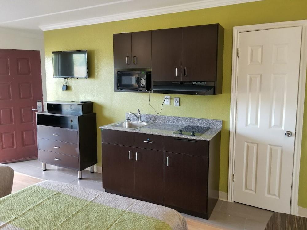 The Inn at Market Square