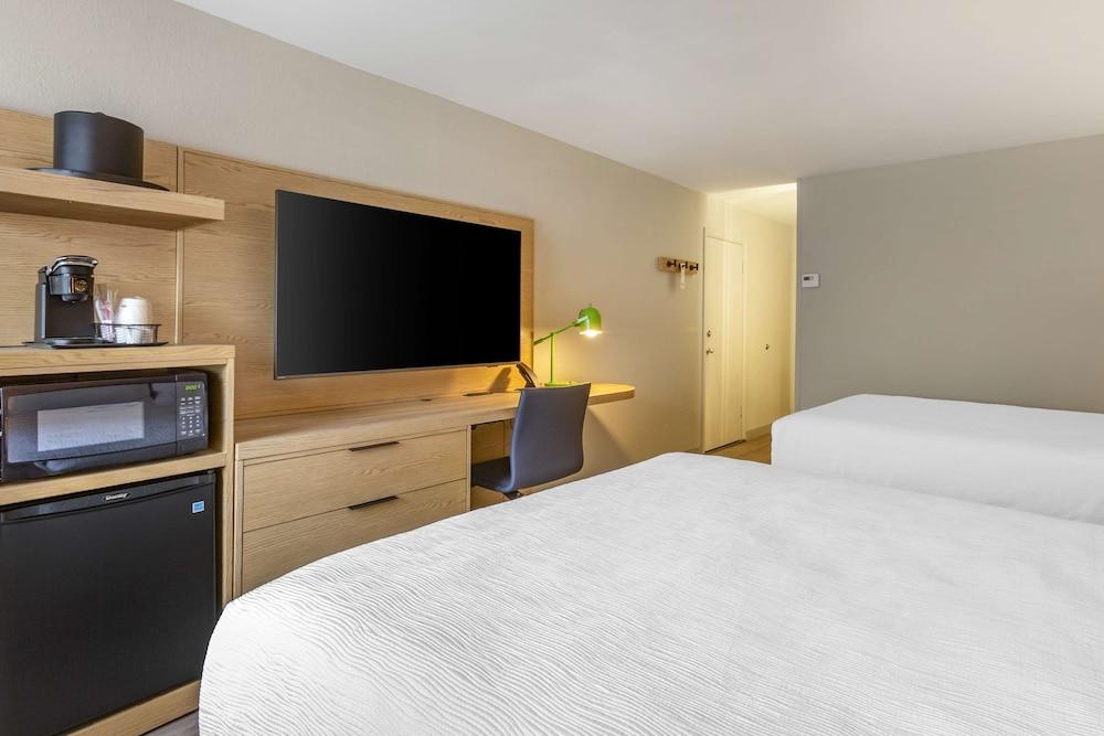 Best Western Plus Butte Plaza Inn