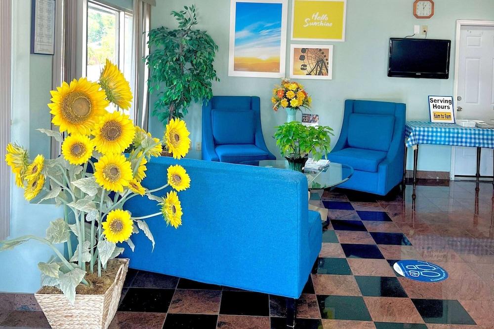 Days Inn by Wyndham Ashland