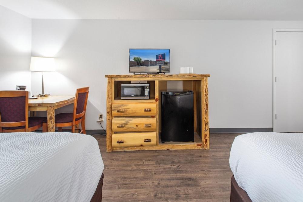 Studio 6 Suites Butte, MT – I-90 / I-15
