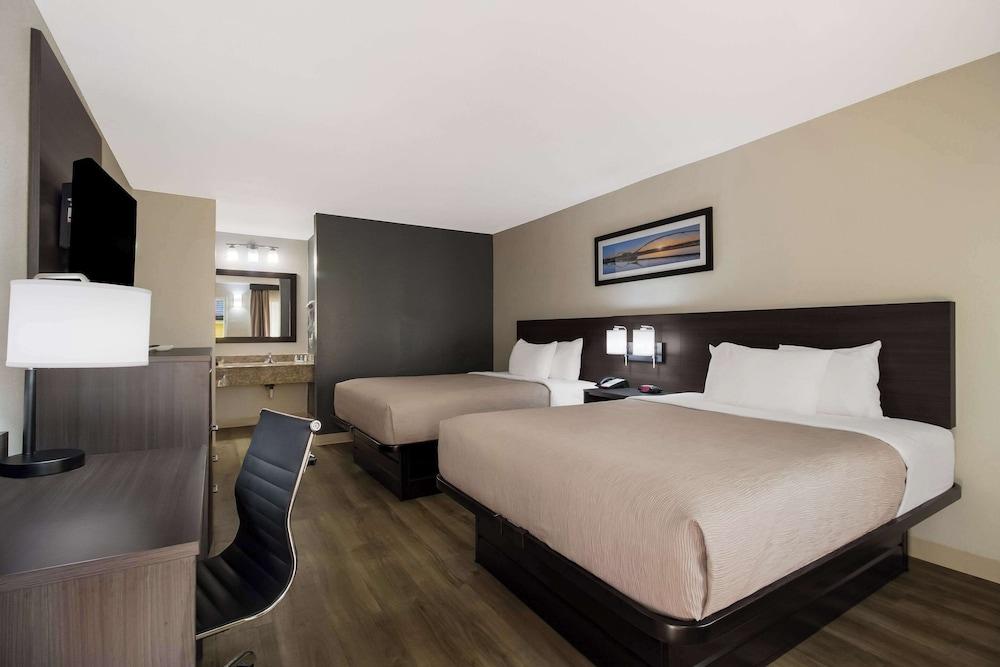 Quality Inn Coliseum