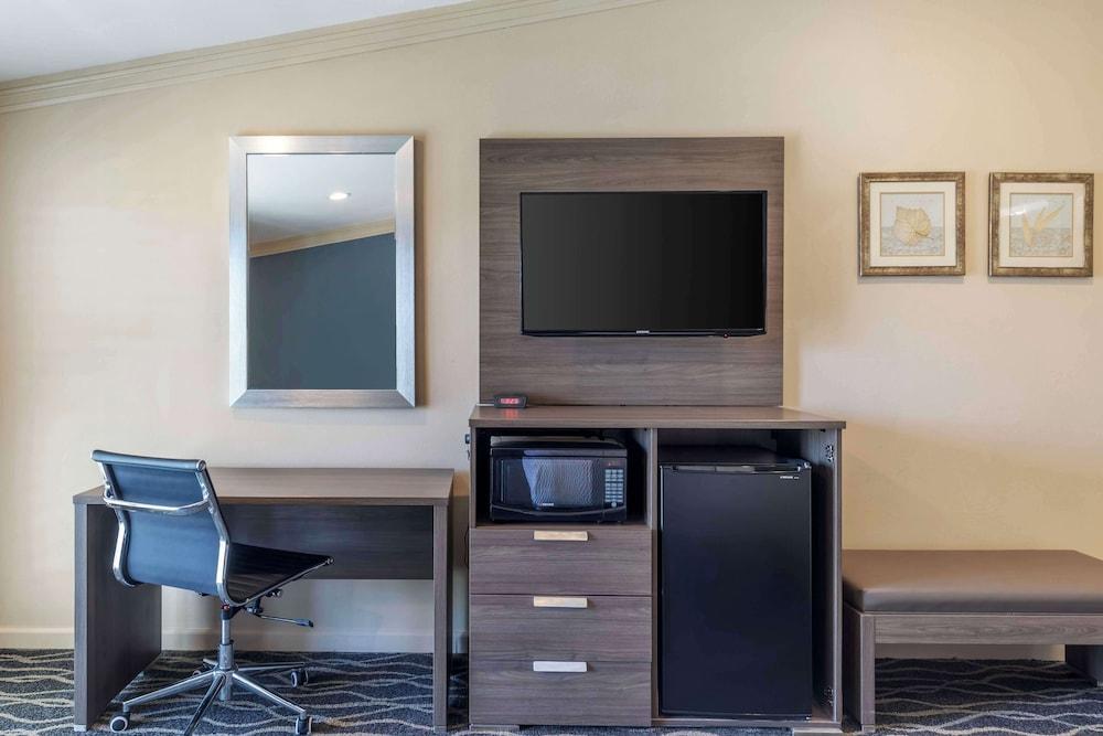 Best Western Plus Hill House