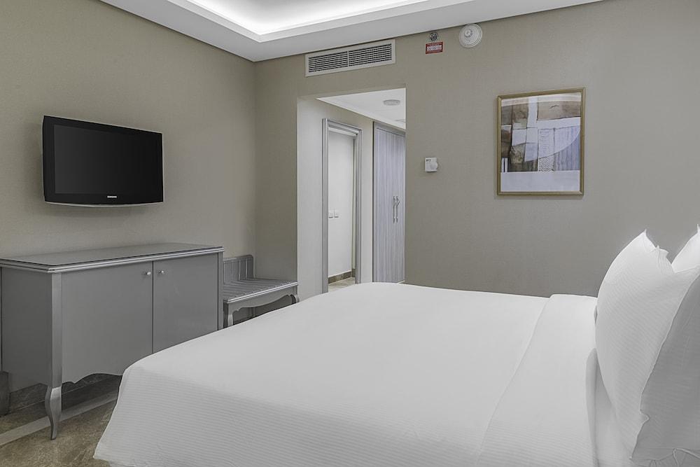 Hilton Alexandria Corniche