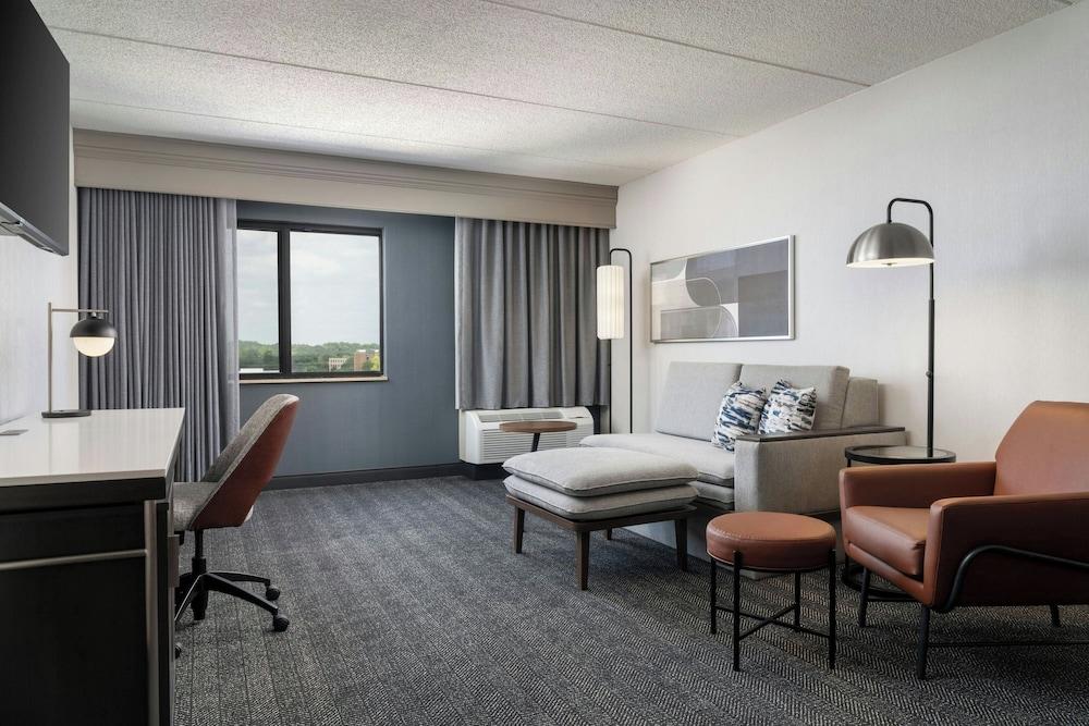 Courtyard by Marriott Cleveland Beachwood
