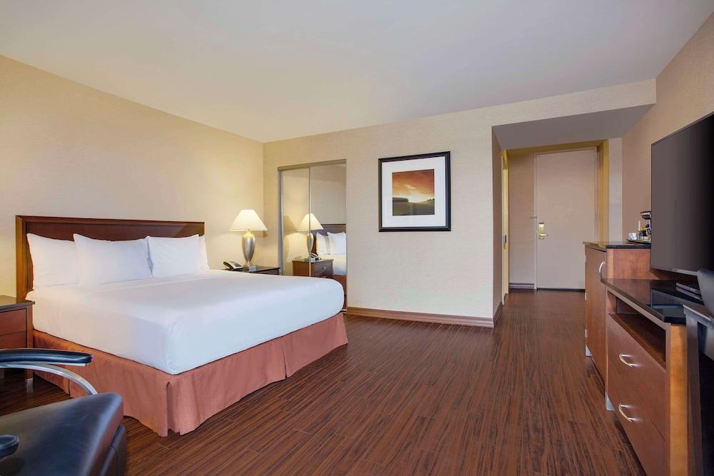 Hilton Chicago O'Hare Airport