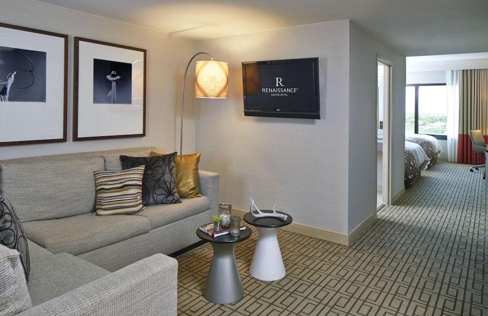 Renaissance Austin Hotel