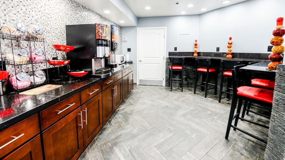 Hollywood Inn Express LAX