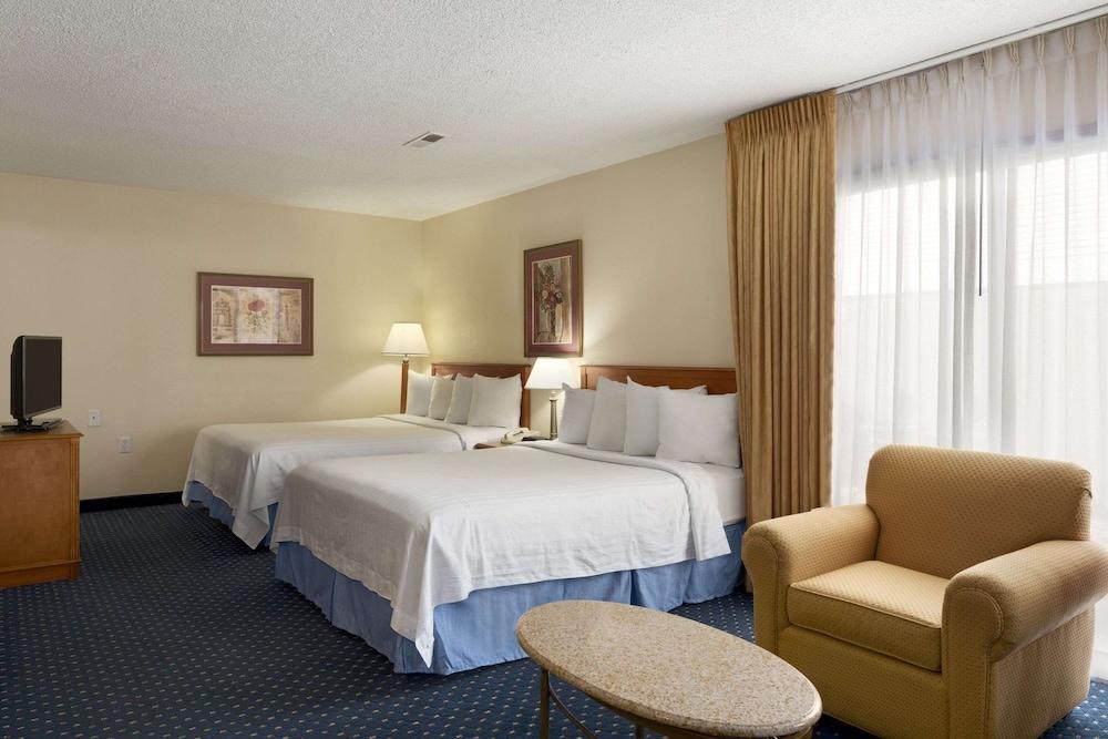 Hawthorn Extended Stay by Wyndham Fort Wayne