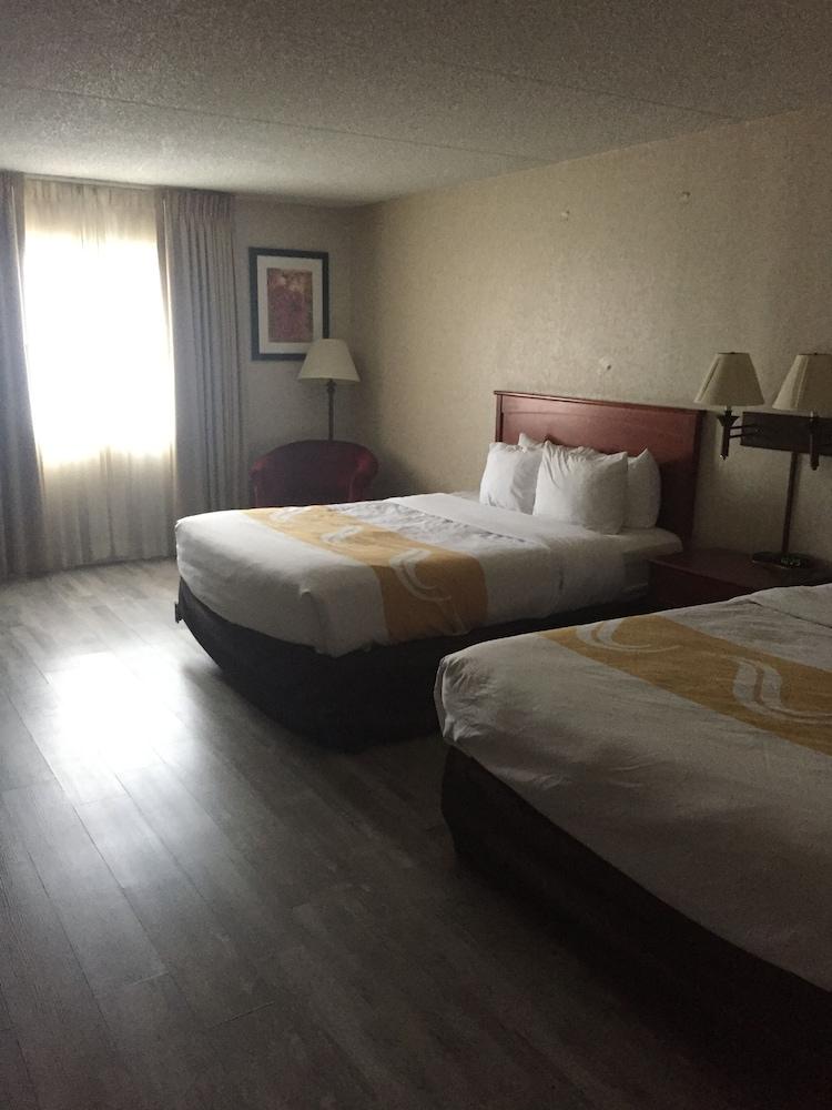 Quality Inn & Suites Albuquerque Midtown - University Area