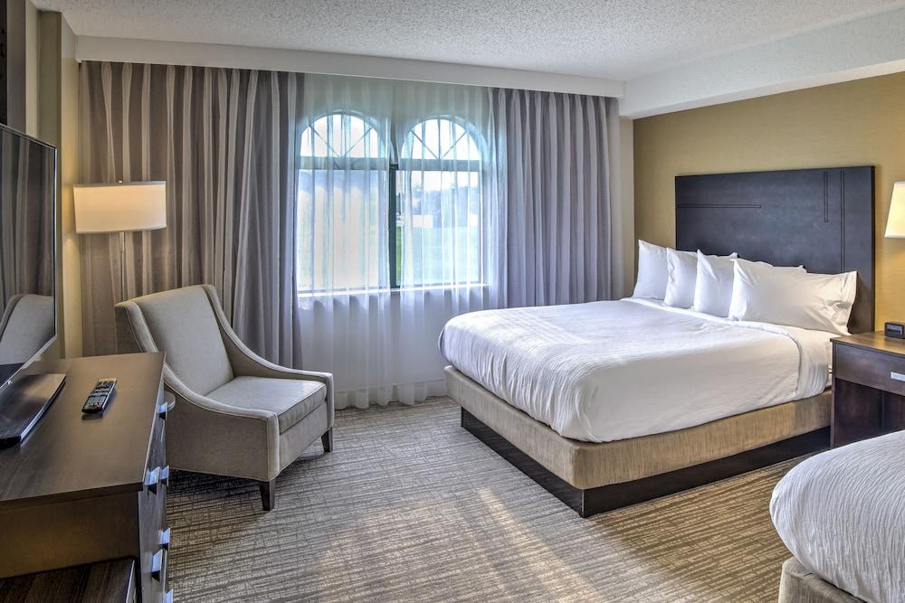 Embassy Suites by Hilton Indianapolis North