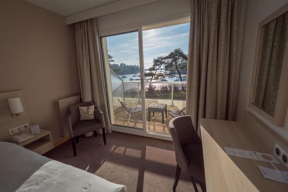 Best Western Plus Hôtel Le Roof