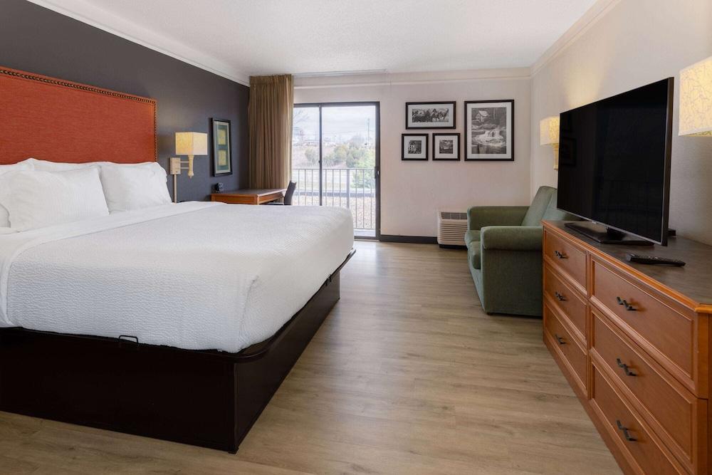 La Quinta by Wyndham Kingsport Tri Cities Airport