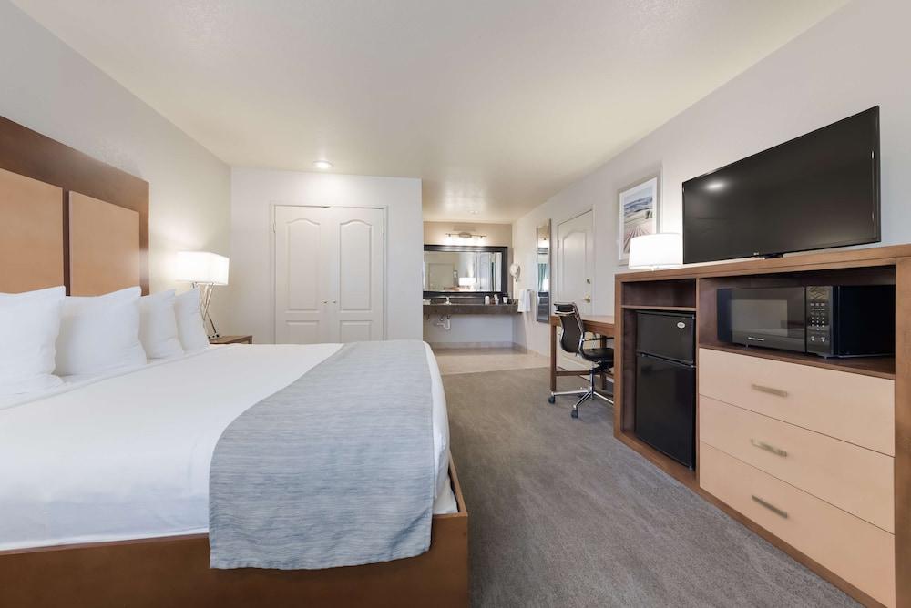 Best Western Foothills Inn