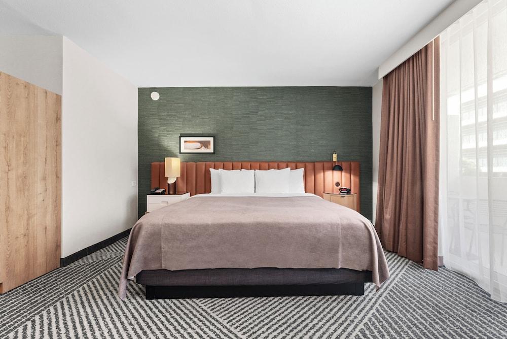 Royal Palace Westwood