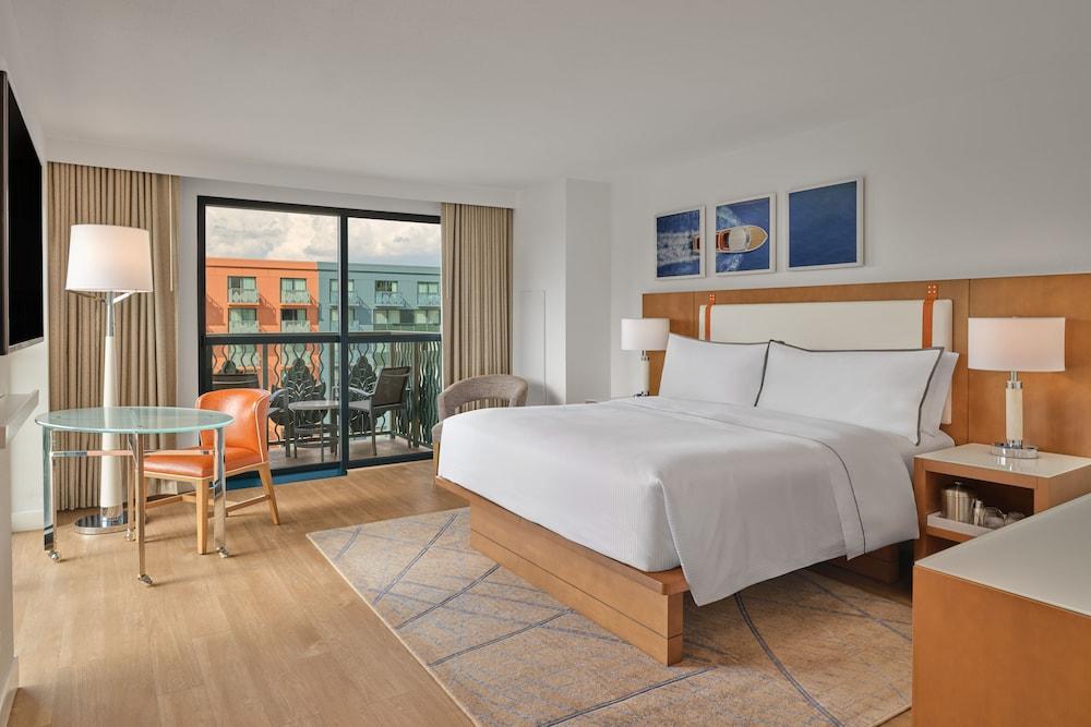 Walt Disney World Swan