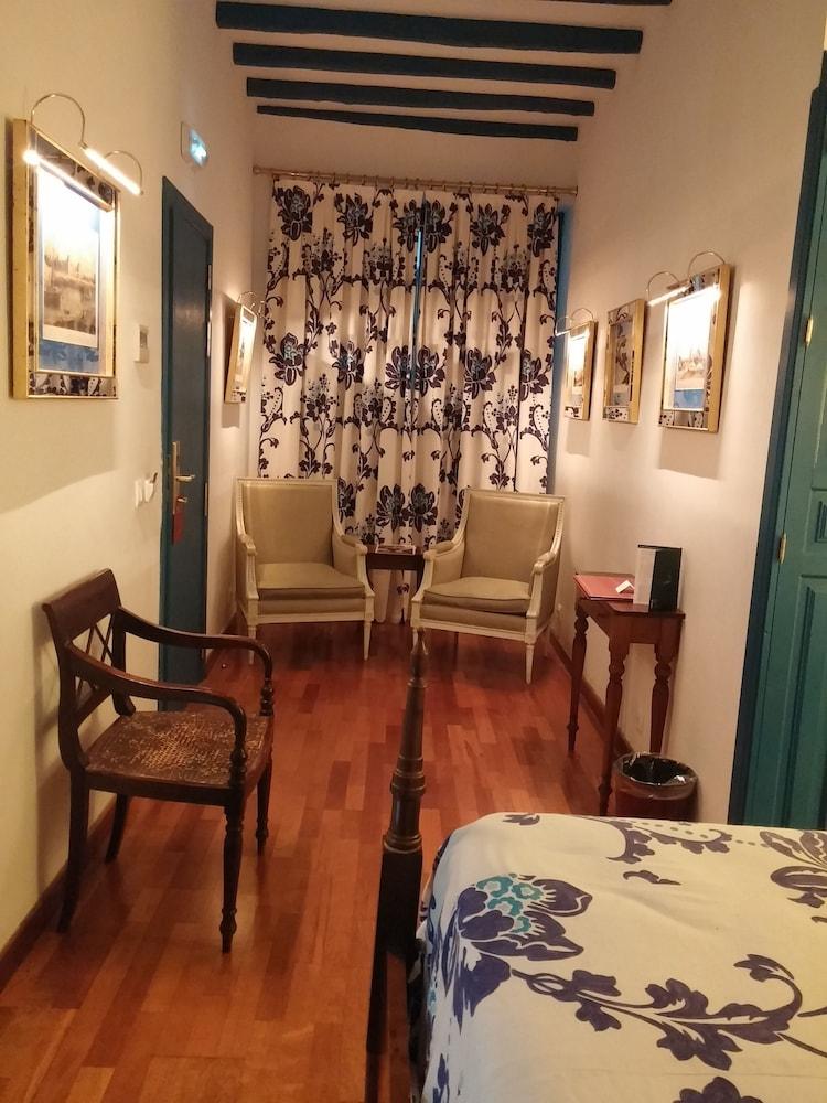 Las Casas de la Judería, Sevilla Historic City Center