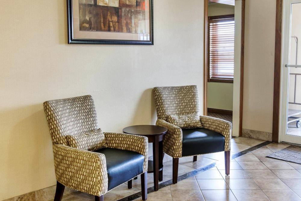 Quality Inn I-74 Batesville