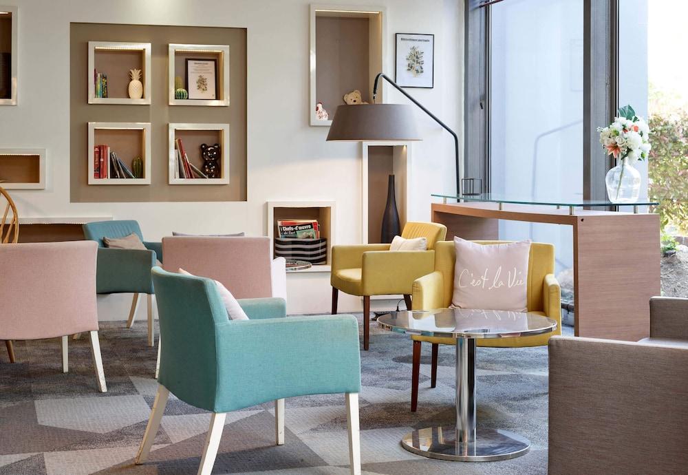 B&B HOTEL Cergy Port