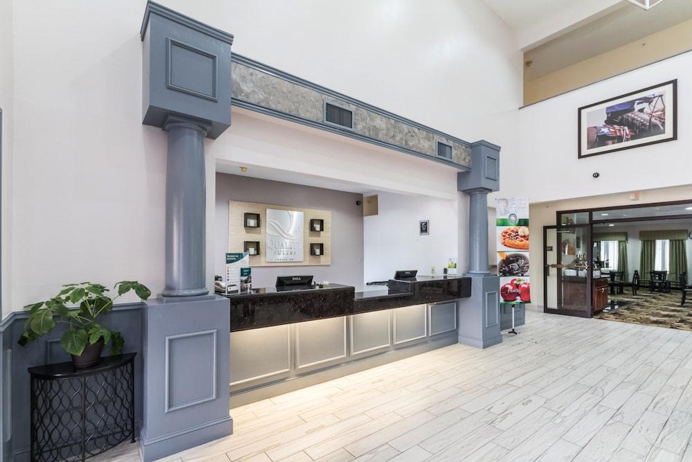 Quality Suites Burleson - Ft. Worth