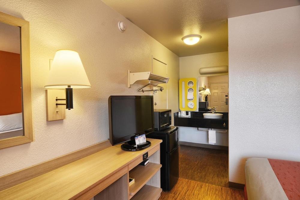 Motel 6 Coeur D'Alene, ID