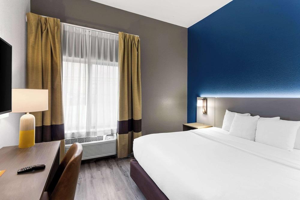 Comfort Inn & Suites Kenosha-Pleasant Prairie