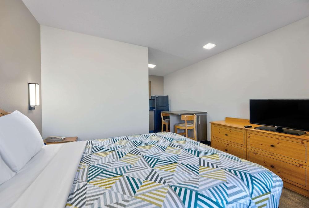 Studio 6 North Richland Hills, TX - Fort Worth