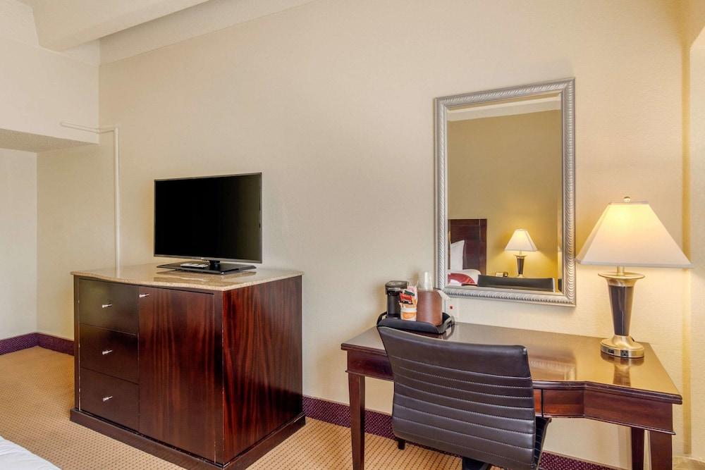 Inn at the Highland Denver Downtown