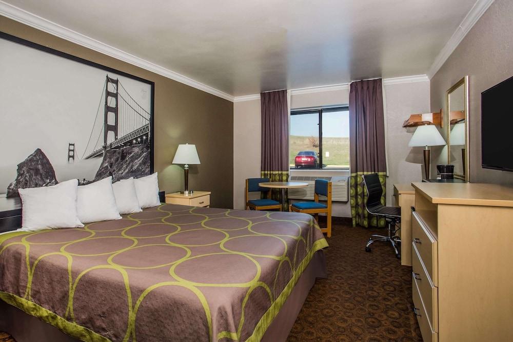 Super 8 by Wyndham Vacaville