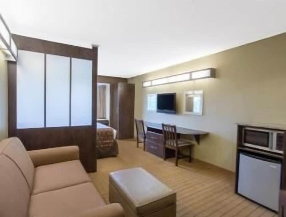 Microtel Inn & Suites by Wyndham Marietta