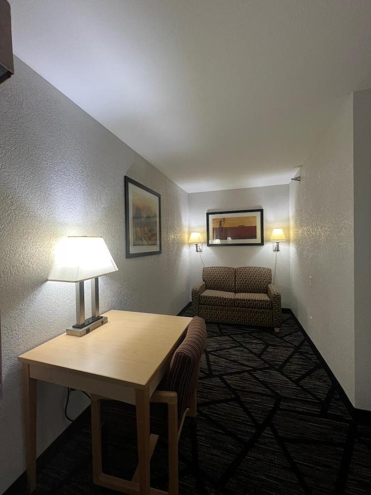 Quality Inn & Suites Loveland