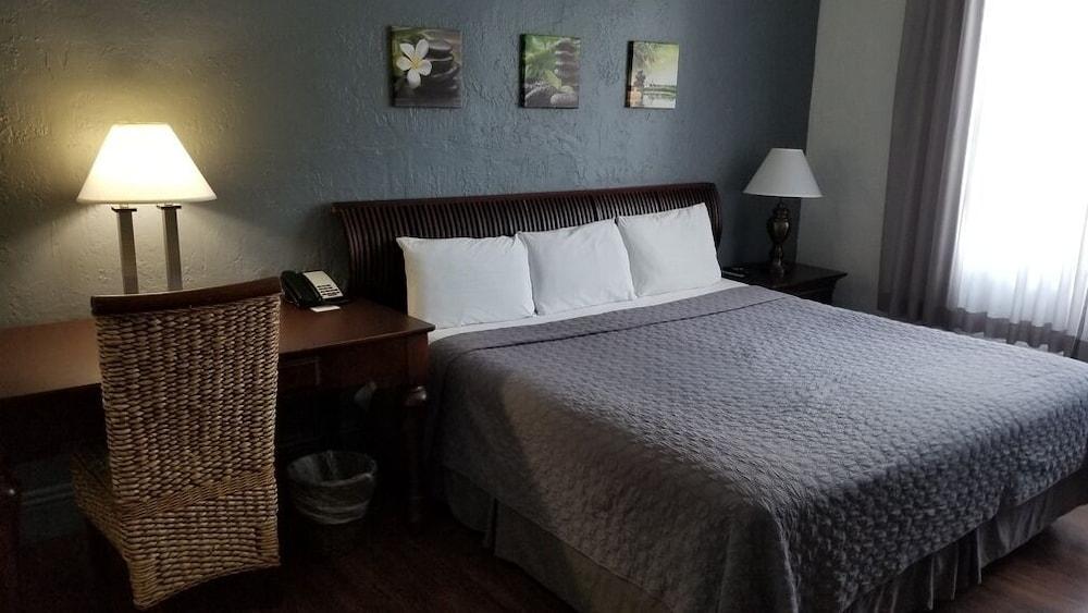 South Beach Plaza Hotel