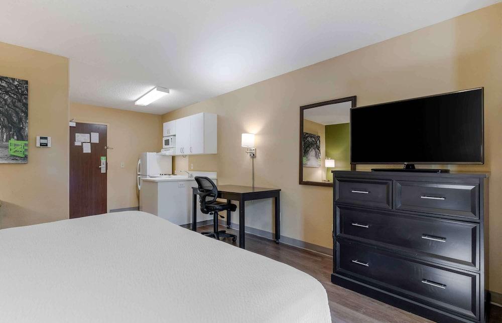 Extended Stay America Suites Boston Burlington