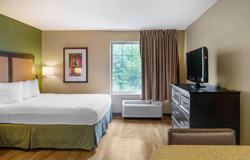 Extended Stay America Suites Boston Marlborough