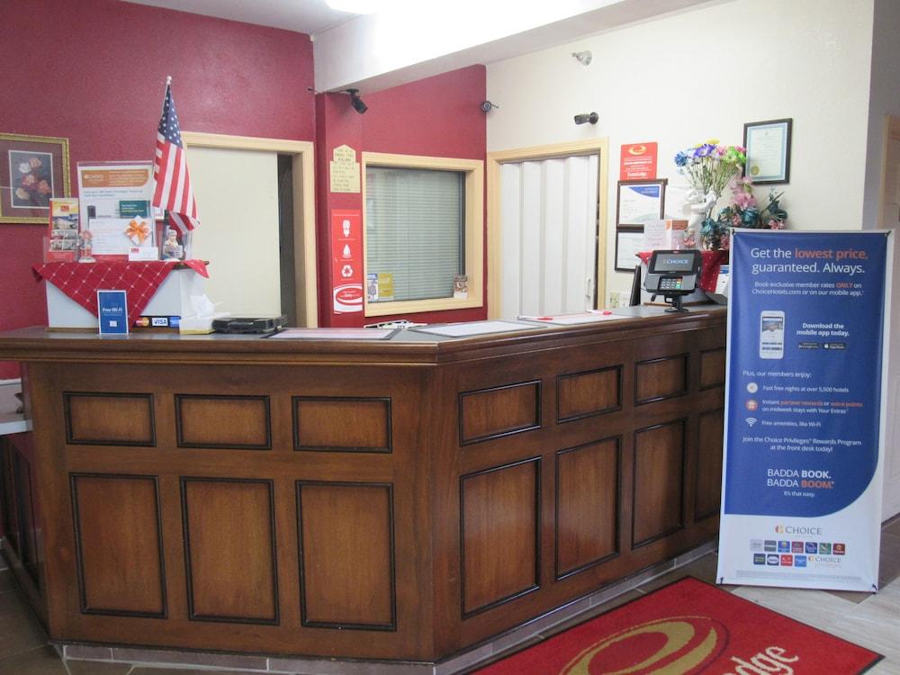 Econo Lodge Carlisle Central