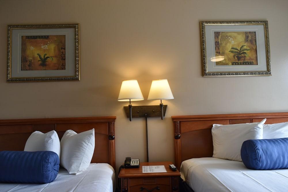 Travelodge by Wyndham Red Bluff South of Redding