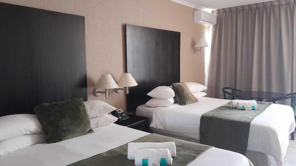 Wilderness Beach Hotel